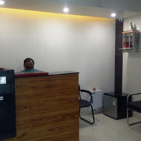 Alankrita Suites & Party Halls Meerut Eksteriør bilde