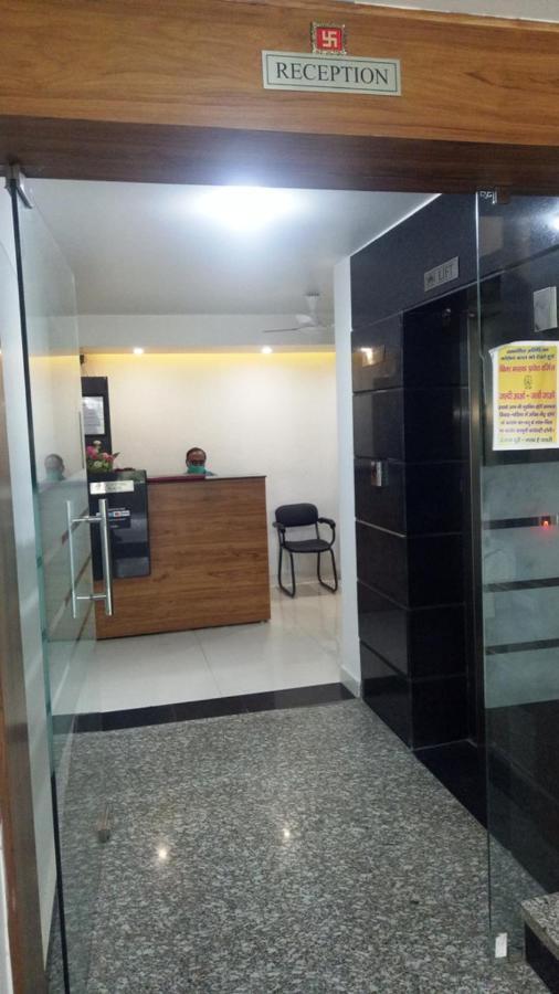 Alankrita Suites & Party Halls Meerut Eksteriør bilde